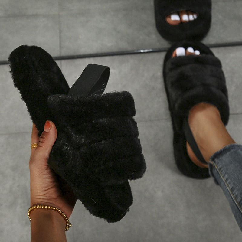 Plush Slides | CozyCouture® - Stringspeed