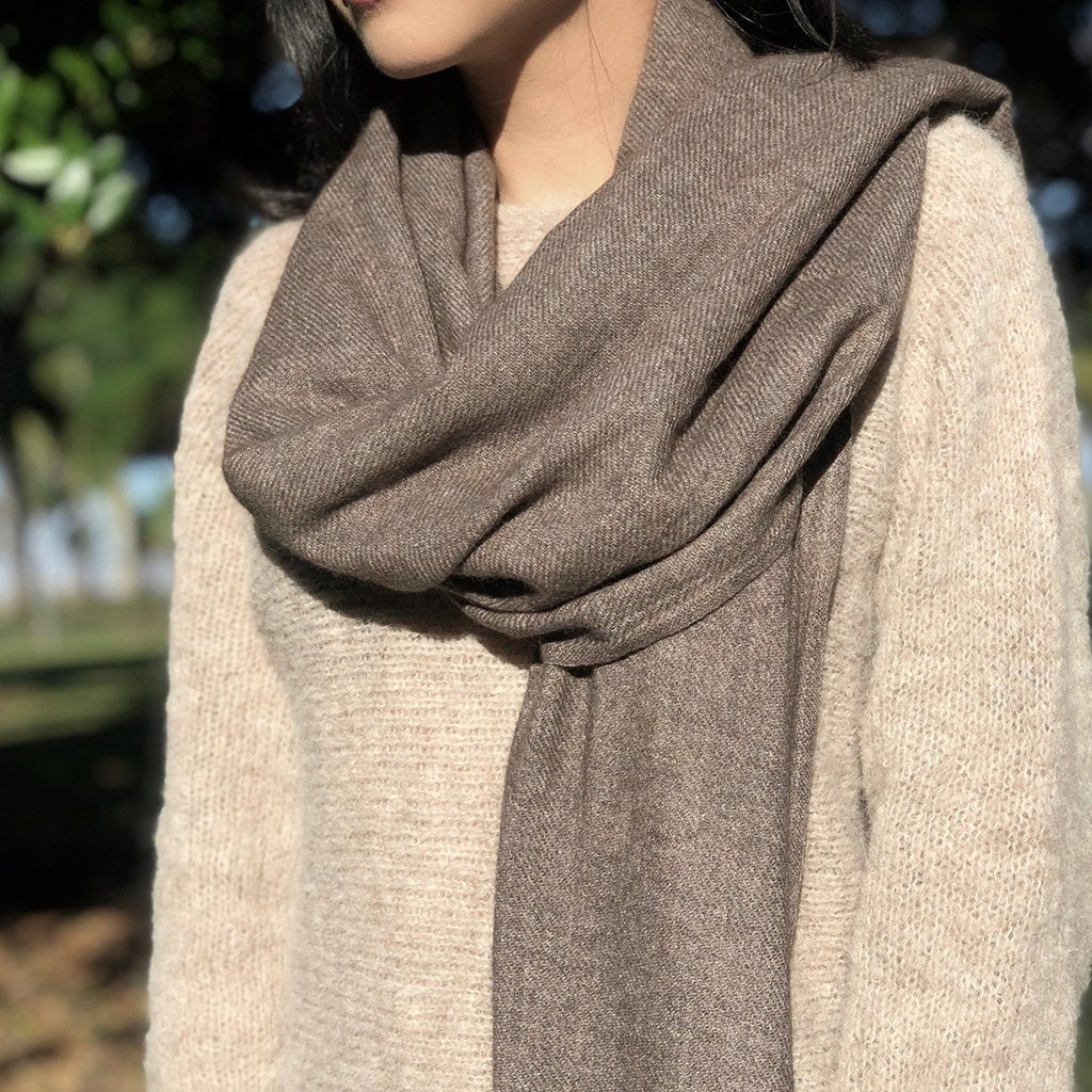 Espresso Handloom Cashmere Scarf | CozyCouture® - Stringspeed